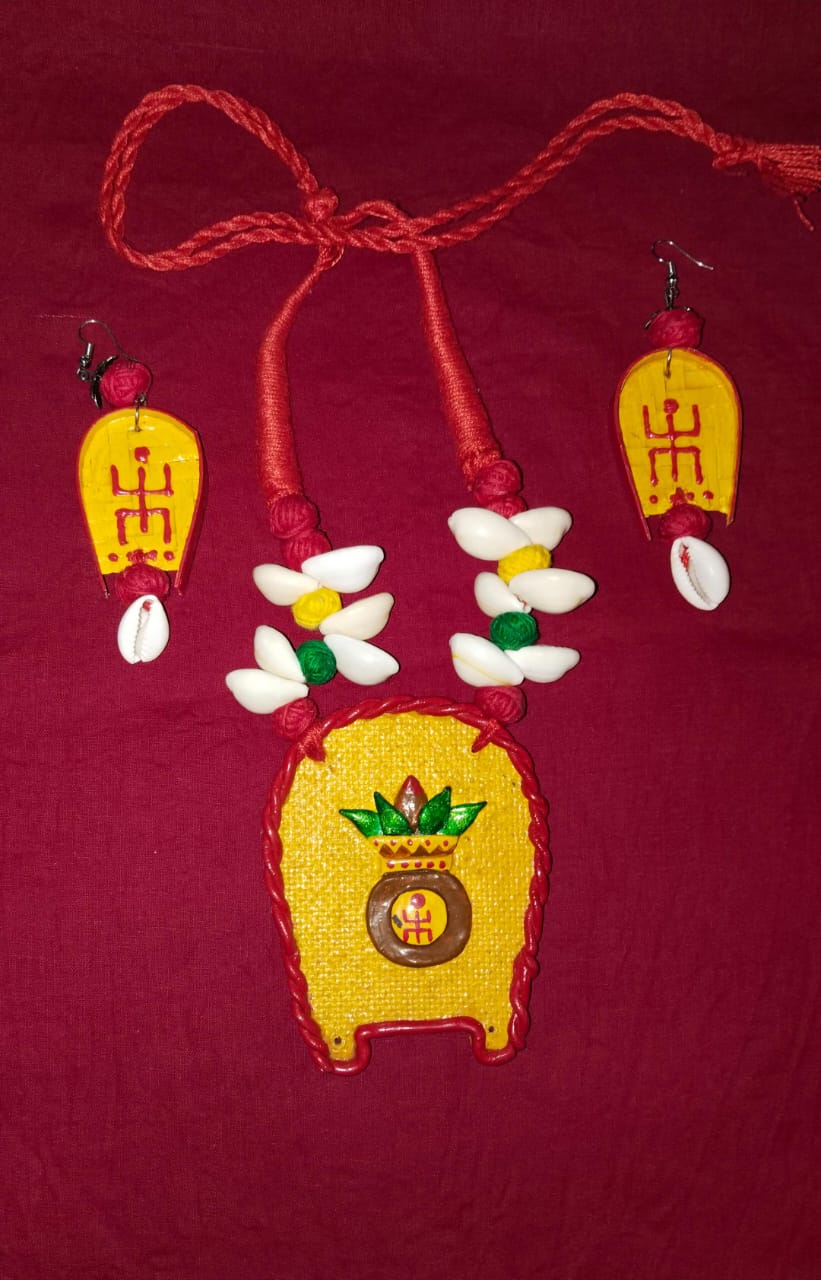 Handcrafted Clay & Kawri Jewellery Set – Handpainted Ethnic Elegance